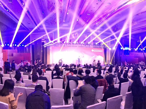 年會活動挑選怎樣的舞美策劃執(zhí)行公司