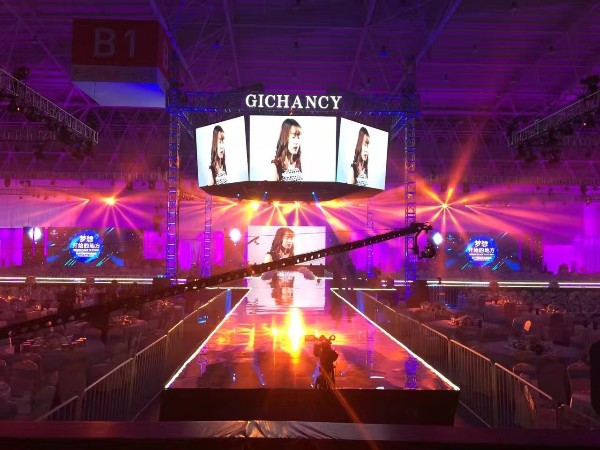 怎樣的演出舞臺看臺搭建公司用戶才能選