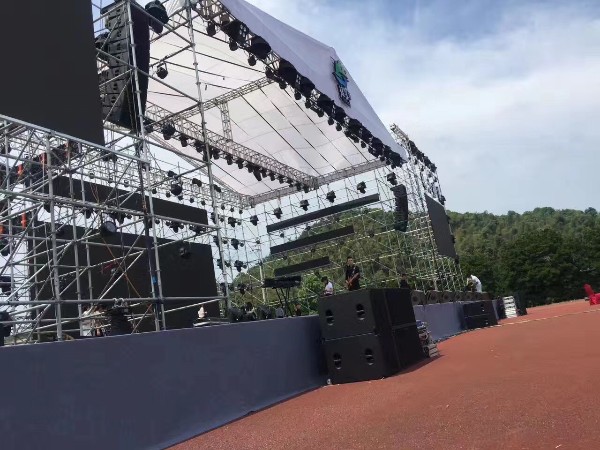 舞臺(tái)搭建合同