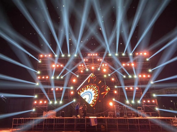 探討不同地區(qū)燈光租賃的共同之處