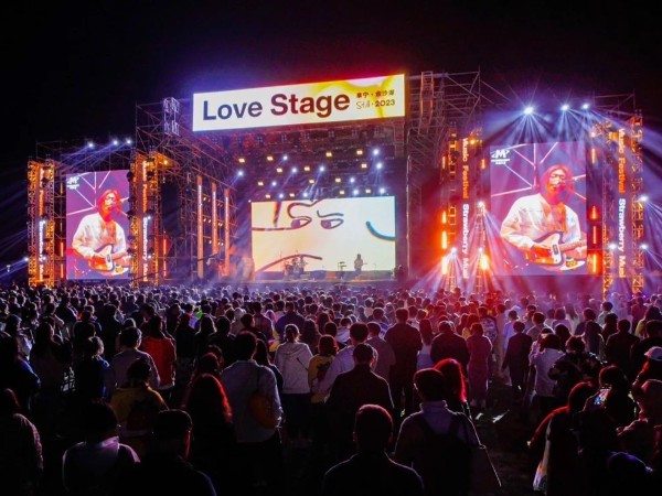 國慶檔戶外音樂節殺瘋了，得看看租賃舞臺設備應對的招了