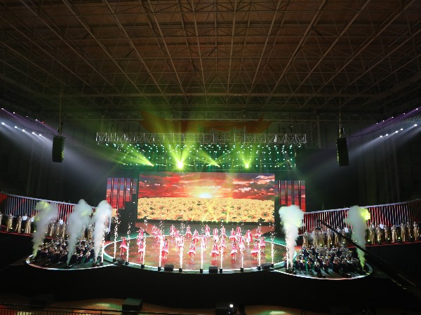 該怎樣才能選擇一個好的舞臺燈光租賃公司呢