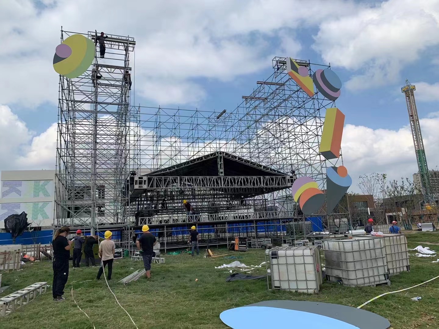 草莓TOWN專業舞臺設備租賃成功案例分享