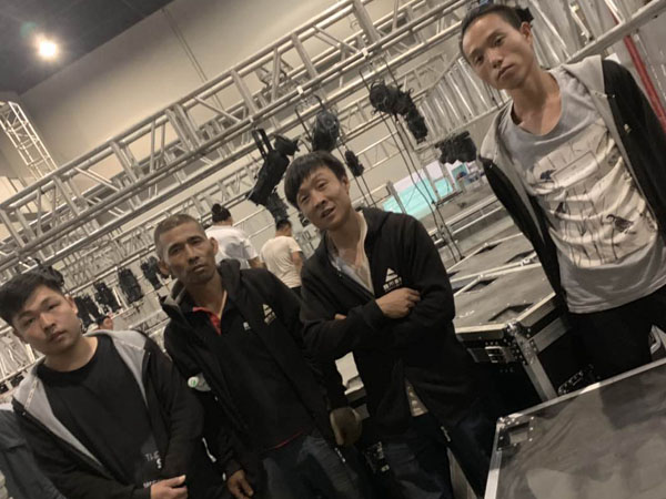 迪迪鹿童裝時(shí)裝發(fā)布會(huì)桁架租賃案例