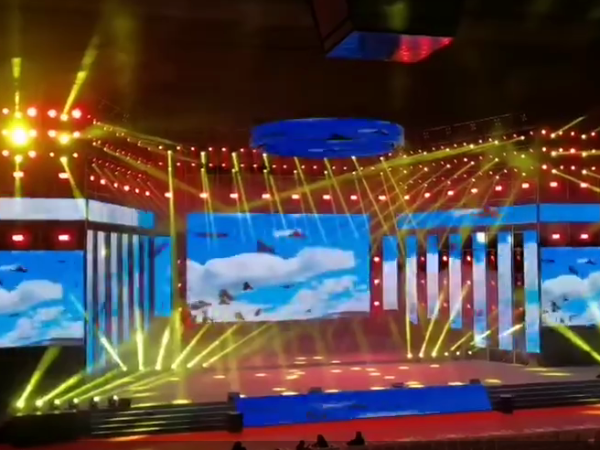 為什么選擇燈光音響租賃與服務(wù)一體化企業(yè)