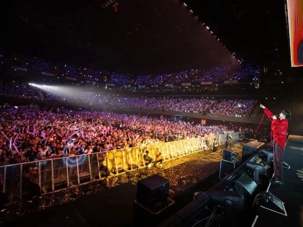 寧波演唱會(huì)燈光設(shè)備租賃看哪幾點(diǎn)