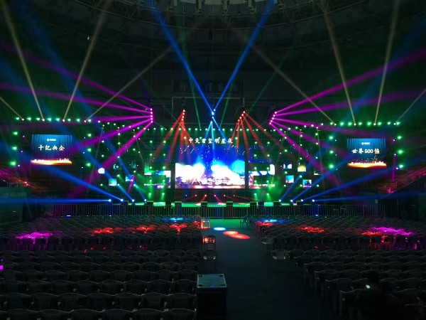 鑫禾舞美告訴大家怎樣能讓時裝秀更顯高級