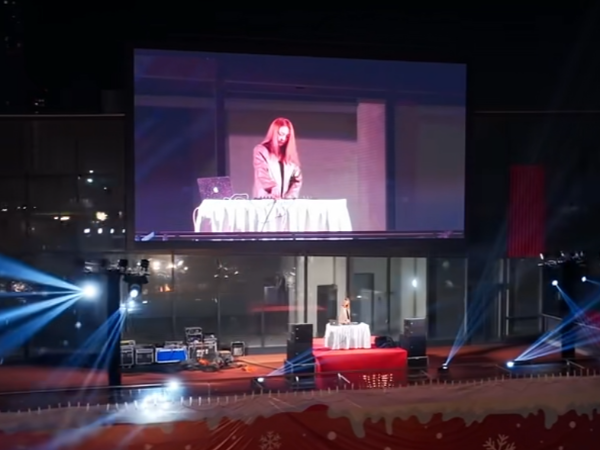 宏泰廣場跨年舞臺搭建服務(wù)成功案例